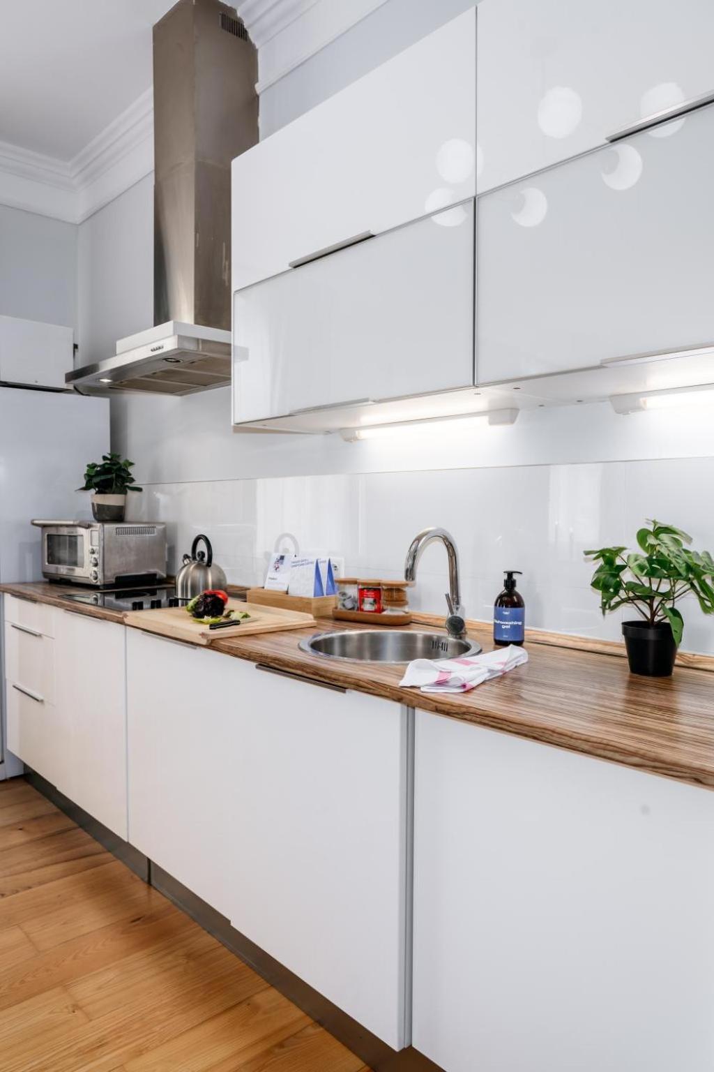 Days - 1bdr - Fireplace - Ac Apartment Prague
