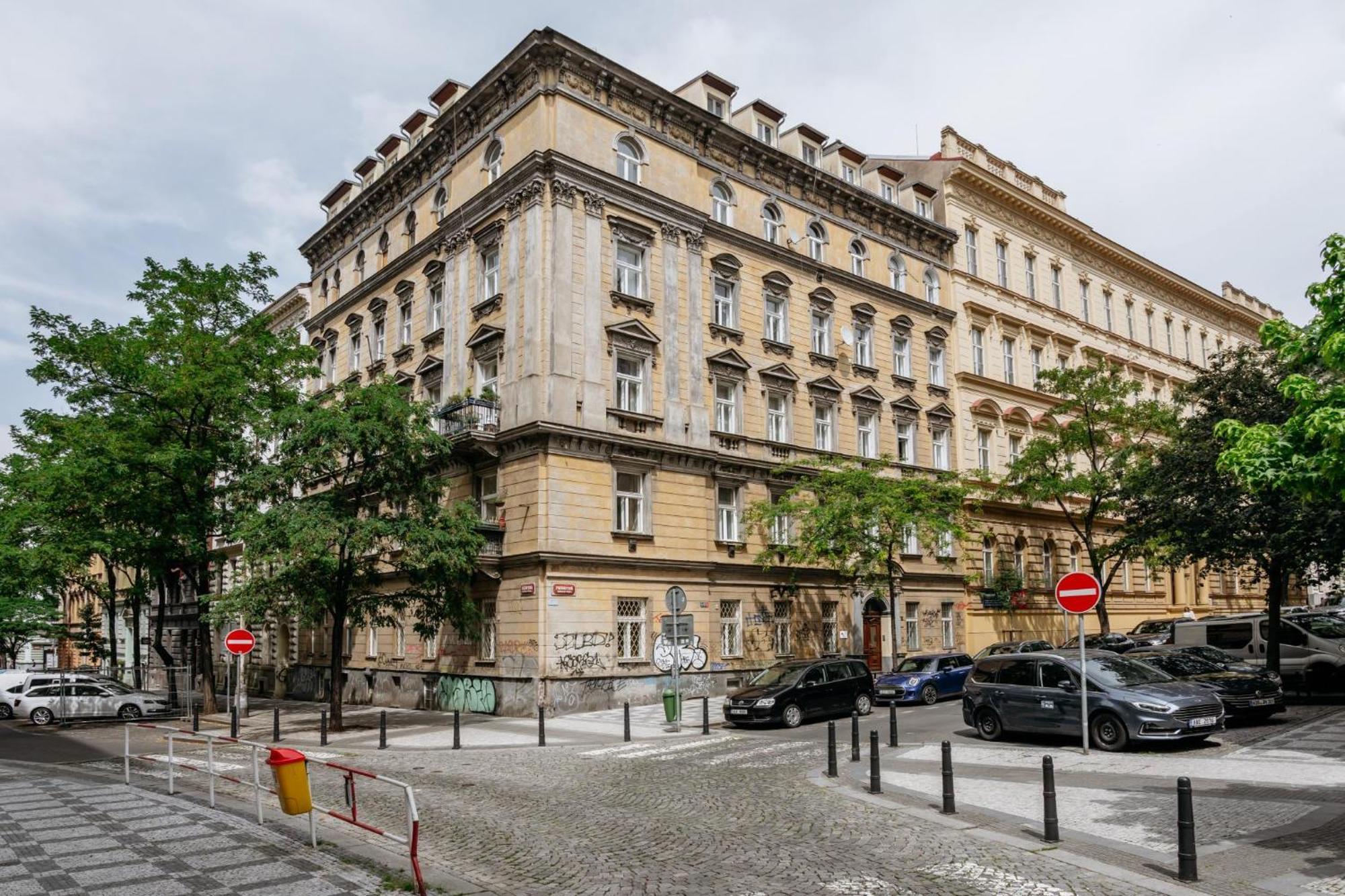 Days - 1bdr - Fireplace - Ac Apartment Prague